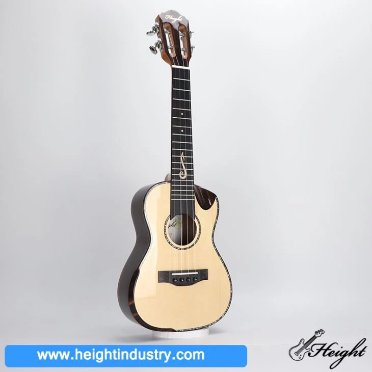 Koncertné smrekové ukulele